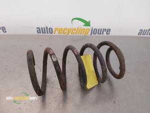 Begagnade Bakre spolfjäder Hyundai Santa Fe II (CM) 2.7 V6 24V 4x4 Pris € 39,99 Marginaltabell erbjuds av Autorecycling Joure B.V.