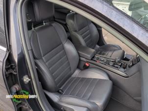 Begagnade Klädsel, uppsättning (komplett) Peugeot 508 (8D) 2.0 Hybrid4 16V Pris på förfrågan erbjuds av Autorecycling Joure B.V.