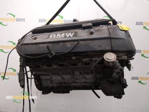 Używane Silnik BMW 5 serie (E39) 525i 24V Cena € 749,00 Procedura marży oferowane przez Autorecycling Joure B.V.