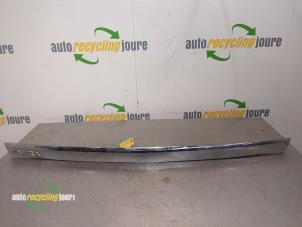 Gebruikte Handgreep Achterklep Opel Zafira (M75) 1.6 16V Prijs € 49,99 Margeregeling aangeboden door Autorecycling Joure B.V.