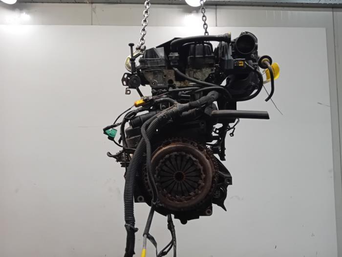 Motor van een Peugeot Partner 2009