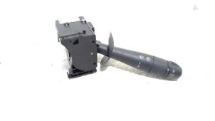 Begagnade Torkarbrytare Renault Laguna Pris € 22,50 Marginaltabell erbjuds av Van der Ven Autorecycling B.V.