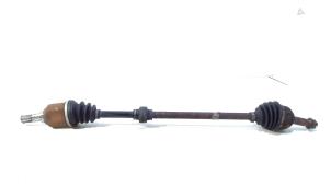 Używane Os napedowa prawy przód Nissan Micra Cena € 35,00 Procedura marży oferowane przez Van der Ven Autorecycling B.V.