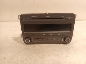 Używane Radio Skoda Fabia Cena € 50,00 Procedura marży oferowane przez Van der Ven Autorecycling B.V.