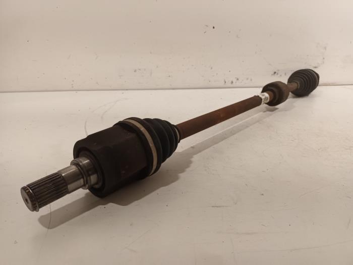 Drivaxel, höger fram från en Kia Rio 2014