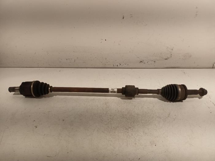 Drivaxel, höger fram från en Kia Rio 2014