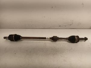 Begagnade Drivaxel, höger fram Kia Rio Pris € 50,00 Marginaltabell erbjuds av Van der Ven Autorecycling B.V.