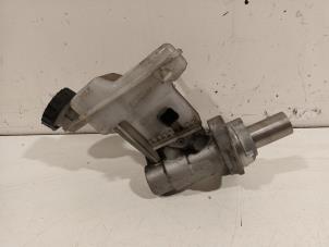 Begagnade Bromsvätskebehållare Peugeot 3008 Pris € 45,00 Marginaltabell erbjuds av Van der Ven Autorecycling B.V.