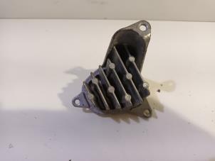 Używane Sterownik Rózne Opel Crossland X Cena € 60,00 Procedura marży oferowane przez Van der Ven Autorecycling B.V.