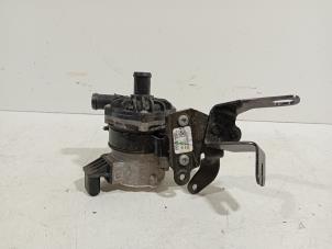 Gebruikte Waterpomp Audi Q5 Prijs € 95,00 Margeregeling aangeboden door Van der Ven Autorecycling B.V.