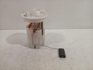 Gebruikte Brandstofpomp Elektrisch Ford Fiesta Prijs € 30,00 Margeregeling aangeboden door Van der Ven Autorecycling B.V.