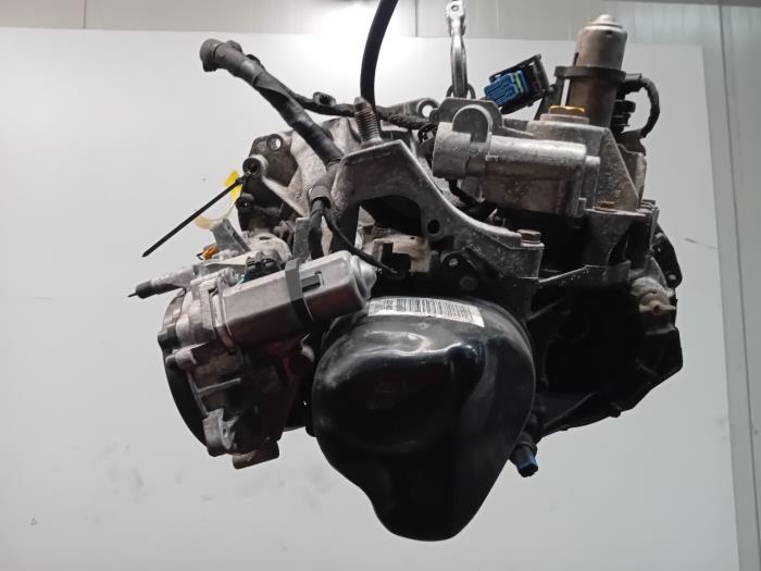 Skrzynia biegów z Dacia Logan 2016