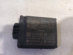 Begagnade Farthållarsensor Volkswagen Tiguan Pris € 245,00 Marginaltabell erbjuds av Van der Ven Autorecycling B.V.