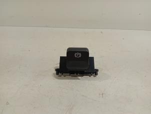 Begagnade Brytare, parkeringsbroms Volvo V60 Pris € 10,00 Marginaltabell erbjuds av Van der Ven Autorecycling B.V.