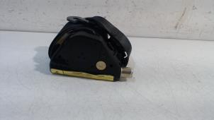 Używane Pas bezpieczenstwa lewy przód Lancia Thesis Cena € 100,00 Procedura marży oferowane przez Van der Ven Autorecycling B.V.