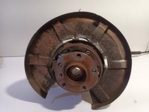 Begagnade Bakre nav BMW 5-Serie Pris € 85,00 Marginaltabell erbjuds av Van der Ven Autorecycling B.V.