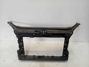 Używane Plyta zamka przedniego Skoda Fabia Cena € 145,00 Procedura marży oferowane przez Van der Ven Autorecycling B.V.