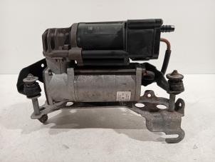 Gebruikte Luchtpomp (Vering) Mercedes C-Klasse Prijs € 475,00 Margeregeling aangeboden door Van der Ven Autorecycling B.V.