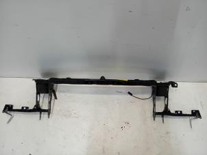 Begagnade Låsplatta BMW 3-Serie Pris € 475,00 Marginaltabell erbjuds av Van der Ven Autorecycling B.V.