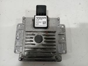 Używane Sterownik Rózne Volvo V40 Cena € 50,00 Procedura marży oferowane przez Van der Ven Autorecycling B.V.