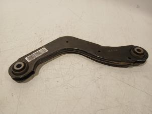 Begagnade Bakre övre gaffelben, vänster Lynk & Co 01 Pris € 20,00 Marginaltabell erbjuds av Van der Ven Autorecycling B.V.