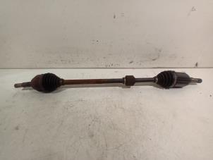 Begagnade Drivaxel, höger fram Chevrolet Cruze Pris € 35,00 Marginaltabell erbjuds av Van der Ven Autorecycling B.V.