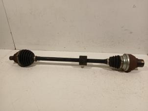 Begagnade Drivaxel, höger fram Seat Leon Pris € 275,00 Marginaltabell erbjuds av Van der Ven Autorecycling B.V.