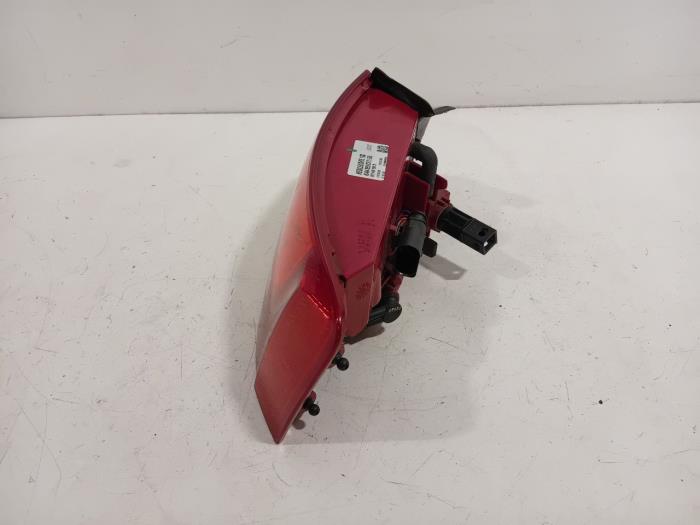 Baklykta, höger från en Audi A5 2010