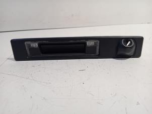 Begagnade Låsspärr, baklucka Lynk & Co 01 Pris € 60,00 Marginaltabell erbjuds av Van der Ven Autorecycling B.V.