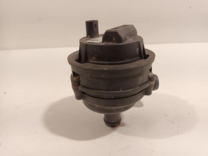 Vattenpump från en Alfa Romeo Giulia 2018