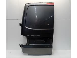 Begagnade Bakdörr, 4-dörrars, vänster Volkswagen Transporter Pris € 595,00 Marginaltabell erbjuds av Van der Ven Autorecycling B.V.