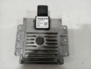 Używane Sterownik Rózne Volvo V40 Cena € 50,00 Procedura marży oferowane przez Van der Ven Autorecycling B.V.