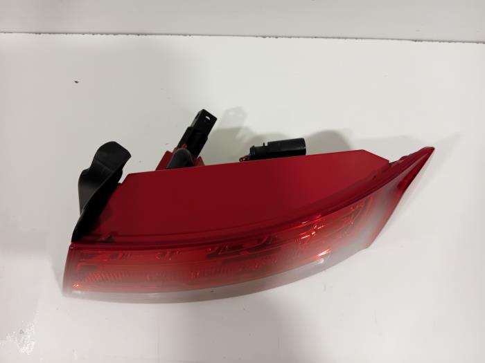 Baklykta, höger från en Audi RS5 2010