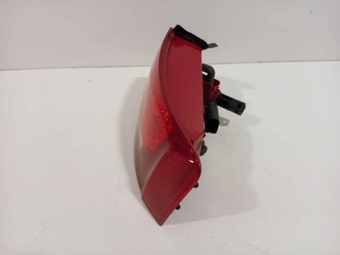 Baklykta, höger från en Audi RS5 2010