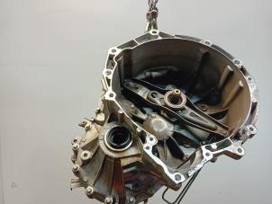 Używane Skrzynia biegów Mini Mini Cena € 885,00 Procedura marży oferowane przez Van der Ven Autorecycling B.V.