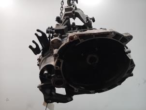 Używane Skrzynia biegów Ford Focus Cena € 220,00 Procedura marży oferowane przez Van der Ven Autorecycling B.V.