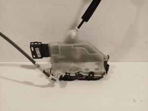 Gebruikte Deurslot Mechaniek 4Deurs links-achter DS Automobiles DS3 Crossback Prijs € 60,00 Margeregeling aangeboden door Van der Ven Autorecycling B.V.