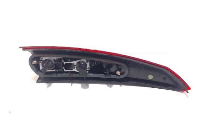 Baklykta, höger från en Volvo V70/S70 2003