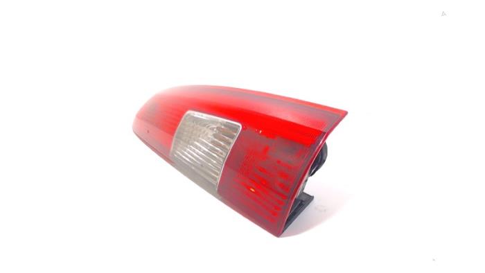 Baklykta, höger från en Volvo V70/S70 2003