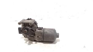 Używane Silnik wycieraczek przednich Alfa Romeo Spider Cena € 35,00 Procedura marży oferowane przez Van der Ven Autorecycling B.V.