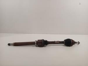 Używane Os napedowa prawy przód Ford Mondeo Cena € 60,00 Procedura marży oferowane przez Van der Ven Autorecycling B.V.