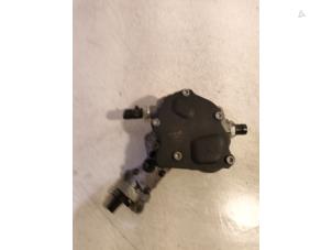 Używane Pompa wysokiego cisnienia Skoda Fabia Cena € 50,00 Procedura marży oferowane przez Van der Ven Autorecycling B.V.