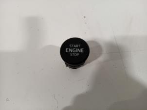 Gebruikte Start/Stop schakelaar Skoda Superb Prijs € 25,00 Margeregeling aangeboden door Van der Ven Autorecycling B.V.