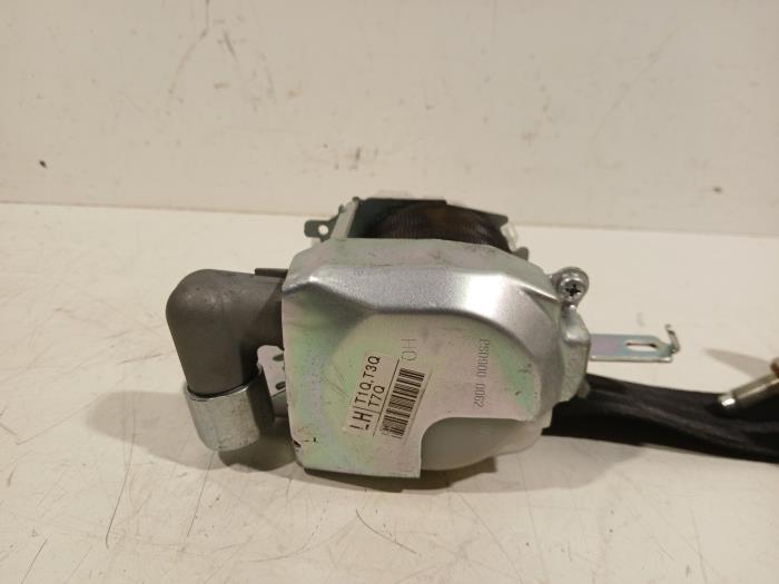 Främre säkerhetsbälte, vänster från en Kia Picanto 2013