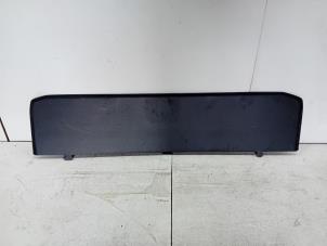 Begagnade Klädsel, uppsättning (komplett) Renault Megane Pris € 25,00 Marginaltabell erbjuds av Van der Ven Autorecycling B.V.