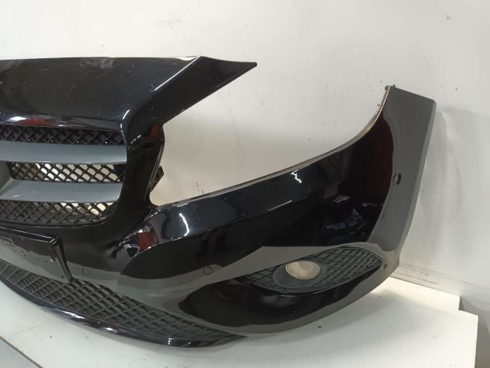 Främre stötfångare från en Mercedes A-Klasse 2013