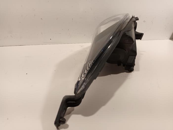 Strålkastare, höger från en Ford Fiesta 2014