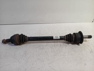 Gebruikte Aandrijfas links-achter BMW 5-Serie Prijs € 80,00 Margeregeling aangeboden door Van der Ven Autorecycling B.V.