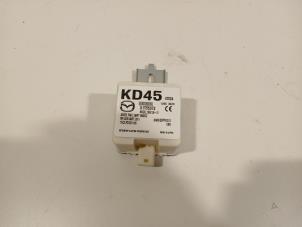 Gebruikte Antenne Versterker Mazda CX-5 Prijs € 25,00 Margeregeling aangeboden door Van der Ven Autorecycling B.V.