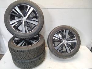 Gebruikte Velgen set Peugeot 3008 Prijs € 495,00 Margeregeling aangeboden door Van der Ven Autorecycling B.V.